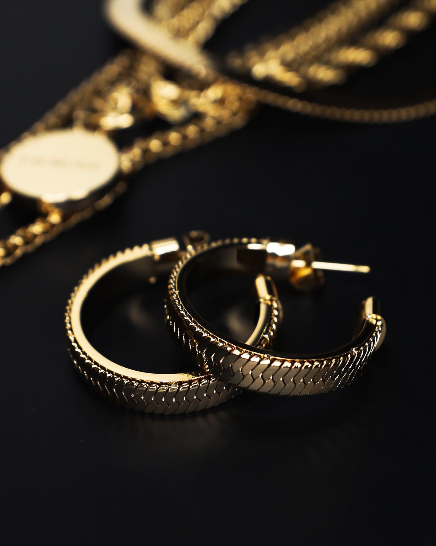 gold livmore earrings